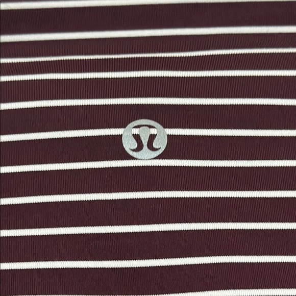 lululemon athletica Maroon and White Striped Crop WunderUnder Leggings. Size 12 - Picture 4 of 4